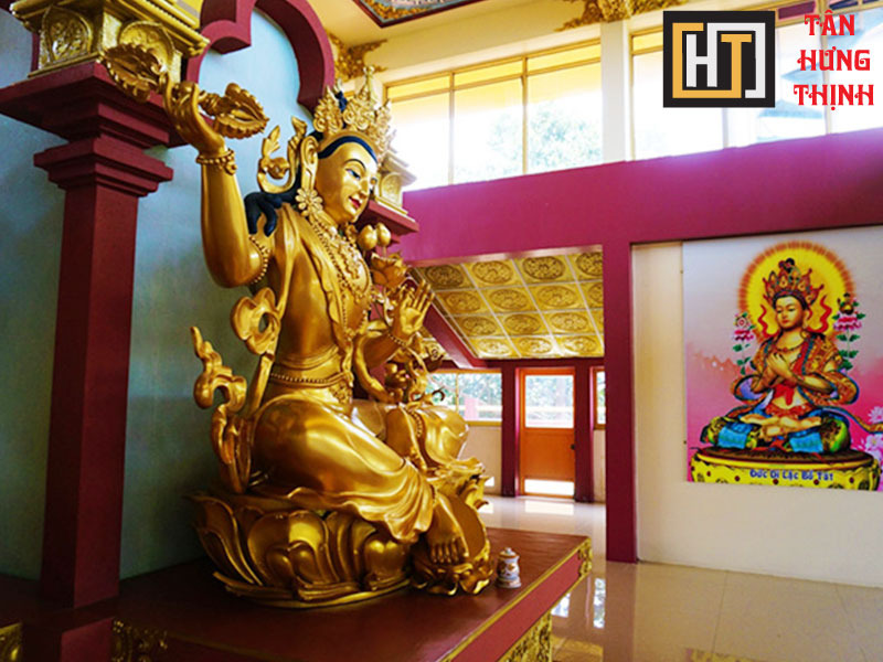 tượng phật chùa tây tạng